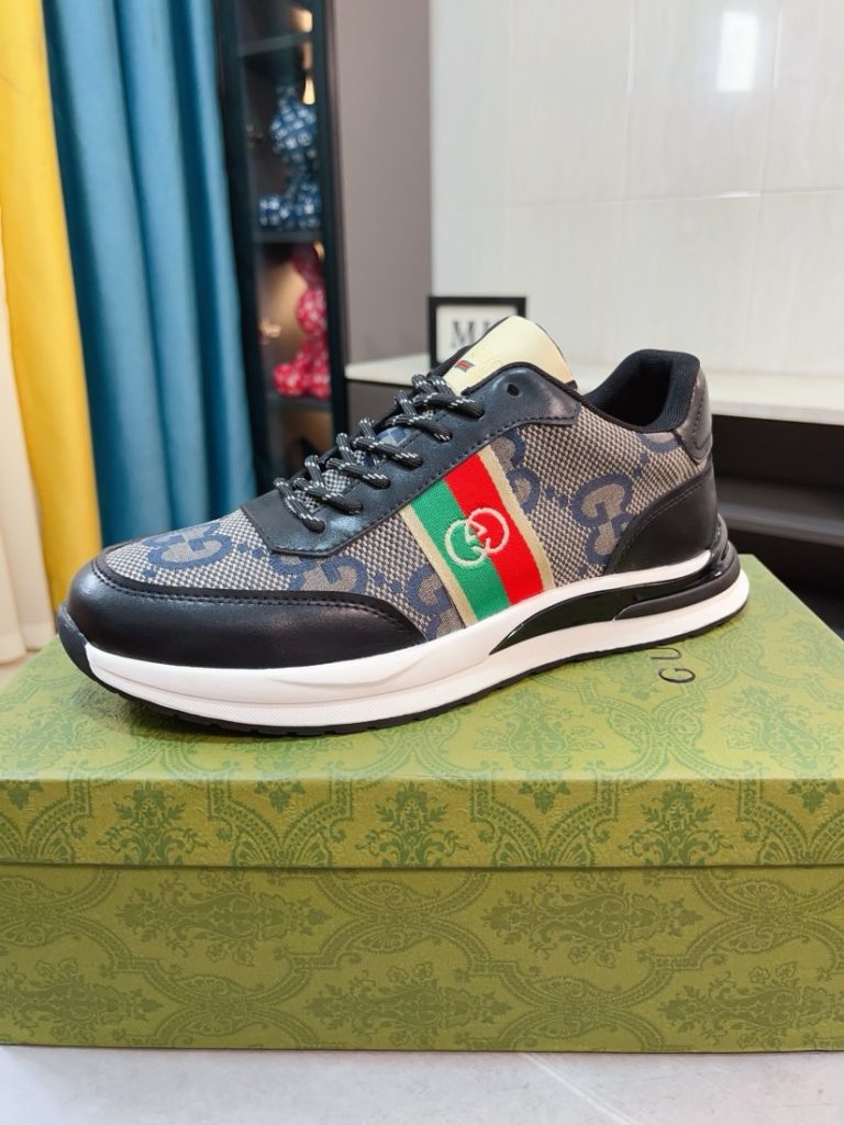 GUCCI (グッチ) コピー 芸能人 最新流行カジュアル メンズシューズ 激安通販