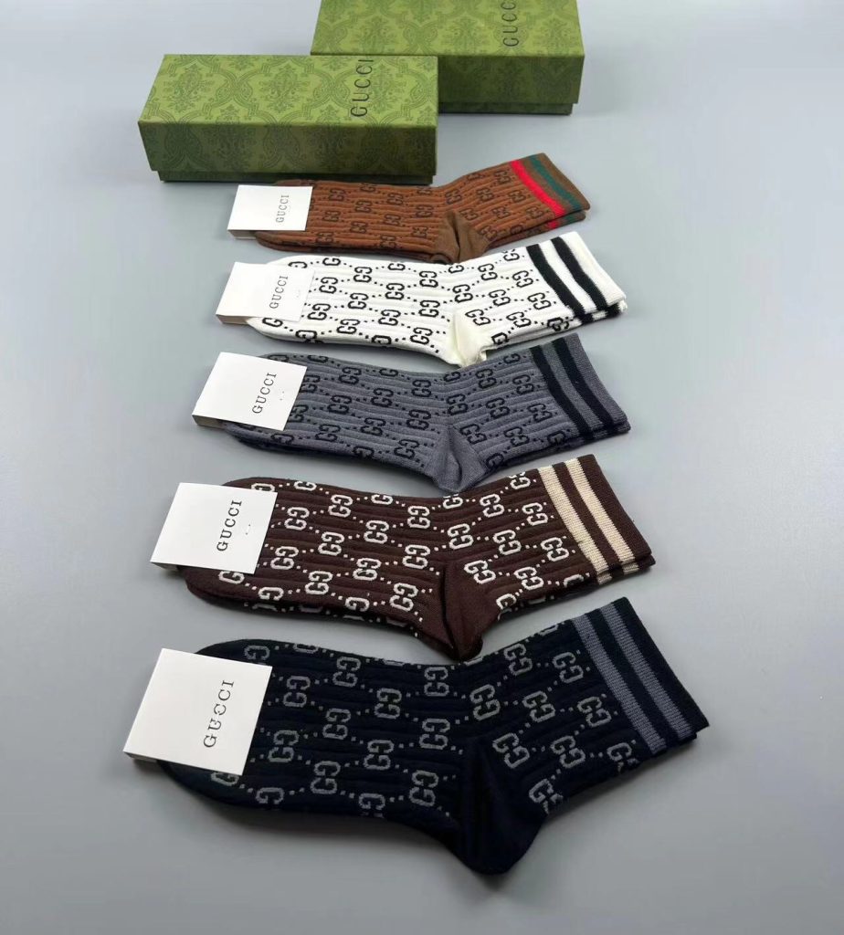 Gucci（グッチ）スーパーコピー G家新品靴下❗️ 【一箱五足】ジャカード定番ダブルGマーク 通販