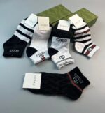 Gucci（グッチ） コピー Gucci ・古奇❗️ G家新品靴下❗️ 【一箱五足】ジャカード定番ダブルGマーク 激安通販