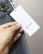 Gucci（グッチ）メンズトレンド 偽物 刺繍ウォッシュ加工微ストレッチストレートジーンズ 激安販売