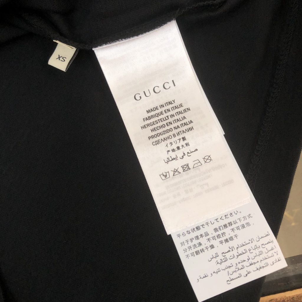 入手困難 業界最高い品質  グッチ 偽物カラーアルファベットロゴカップルタイプカジュアル半袖 