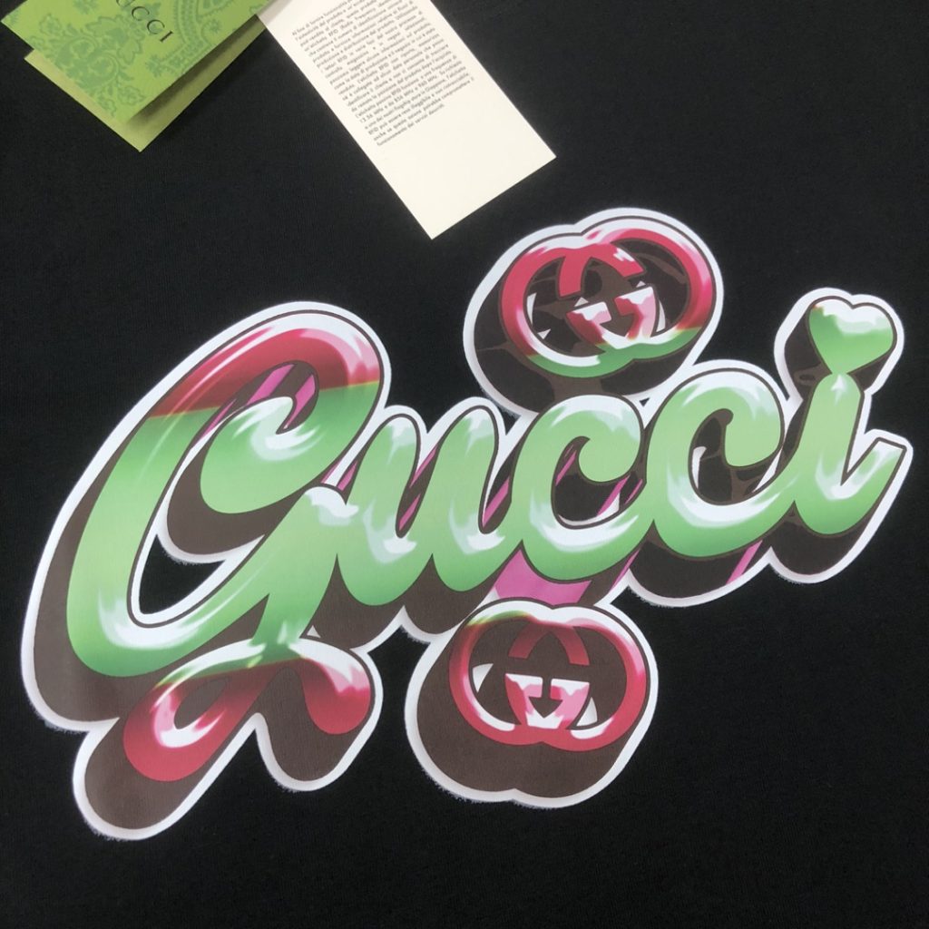 アイキャッチ 業界最高い品質グッチ スーパーコピー  ペアタイプアルファベットプリント半袖Tシャツグッチ