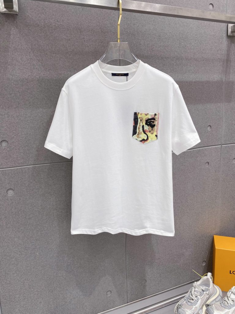  入手困難 超お得ルイヴィトン スーパーコピー 刺繍ポケットカジュアル半袖Tシャツ