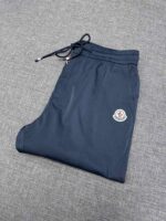 春夏新作モンクレール 偽物 柔らかくて快適なカジュアルジーンズ