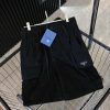 PRADA（プラダ） スーパーコピー ファッショナブルでカジュアルなハーフパンツ