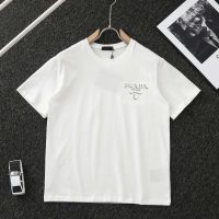 PRADA(プラダ) 偽物 新作オシャレカジュアルプリント半袖Tシャツ