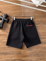 PRADA(プラダ ) 2024新作 入手困難 業界最高い品質 コピーカジュアルスポーツショートパンツ