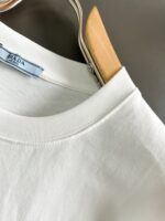 PRADA(プラダ ) スーパーコピー ファッション 刺しゅう半袖丸首Tシャツ 激安通販