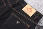 PRADA(プラダ ) 春夏新作 入手困難 コピー ウォッシュ加工ジーンズ 激安販売