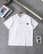PRADA(プラダ) 入手困難 コピー 定番ベーシックタイプカジュアル半袖Tシャツ