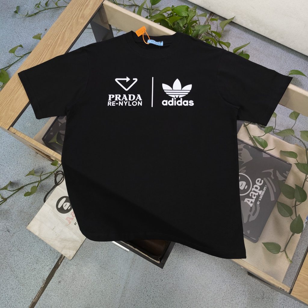 PRADA(プラダ) X アディダス コピー   クローバーロゴアルファベットプリントカジュアルTシャツ