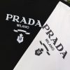 PRADA(プラダ) 入手困難 コピー 定番シンプルなアルファベット柄ロゴプリントカジュアルTシャツ