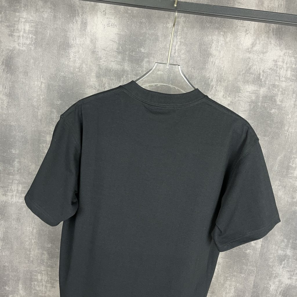 新作到着!! オシャレプラダ アウトレットtシャツ  業界最高い品質スーパーコピー ブランドの特徴 優れたデザイン