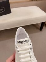 超お得 プラダ n級品 本革通気性の良いメッシュ厚底カジュアルスニーカー