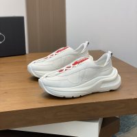 プラダ 業界最高い品質 入手困難 コピー メンズレザーカジュアル通気性の良いスニーカー