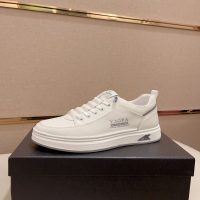 人気新品 プラダ n級品 本革通気性が良い滑り止め厚底カジュアルスニーカー