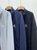 新作到着!! ストレッチ性と通気性が良いです!超薄くて軽いカジュアル 日焼け止め服