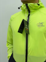 2024新作アークテリクス 偽物 通気性が良くて快適フード付き日焼け止め服