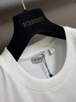 HOT100%新品 激安通販 バーバリー スーパーコピー 軍馬プリントカジュアル半袖Tシャツ