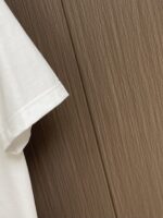 HOT100%新品 激安通販 バーバリー スーパーコピー 軍馬プリントカジュアル半袖Tシャツ