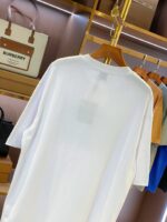 バーバリー スーパーコピー 入手困難 ロゴプリントカジュアル半袖Tシャツ