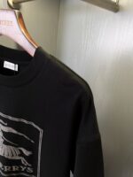 バーバリー 半袖Tシャツ コピー 入手困難 ロゴプリント通気性が良く快適な