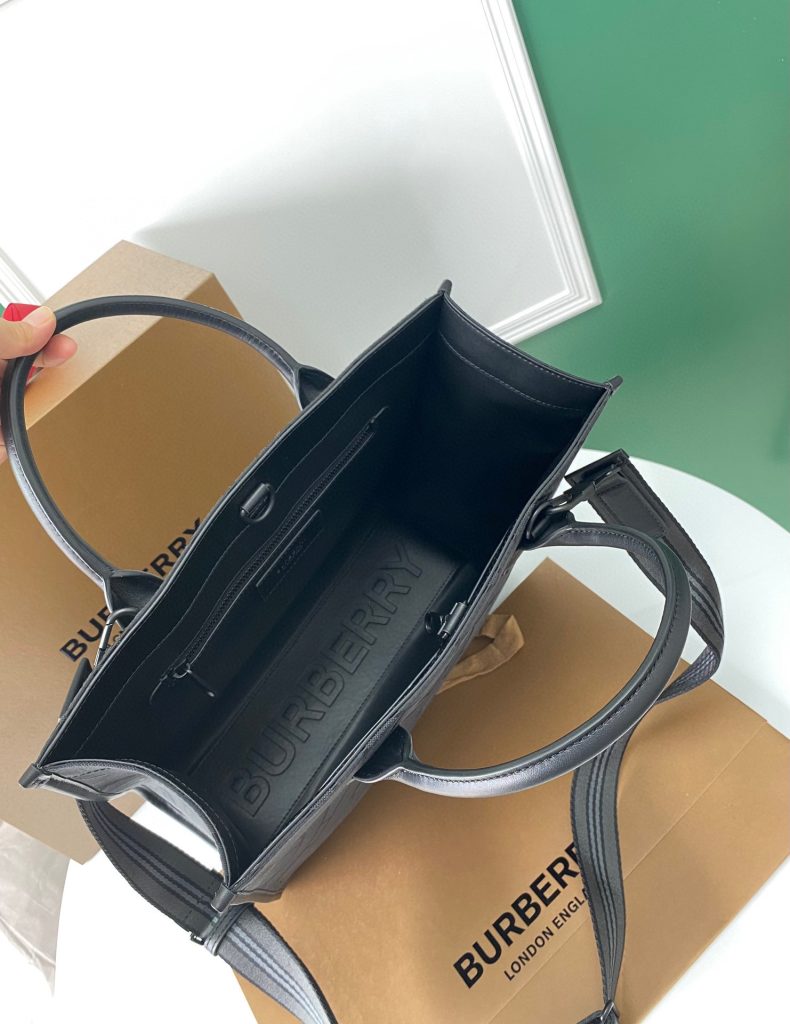 新作入荷格安  入手困難メンズ バーバリーバッグ偽物 