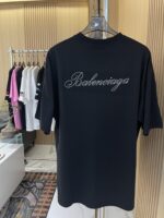 数量限定 得価 バレンシアガ コピーファッション アルファベットプリント半袖Tシャツ