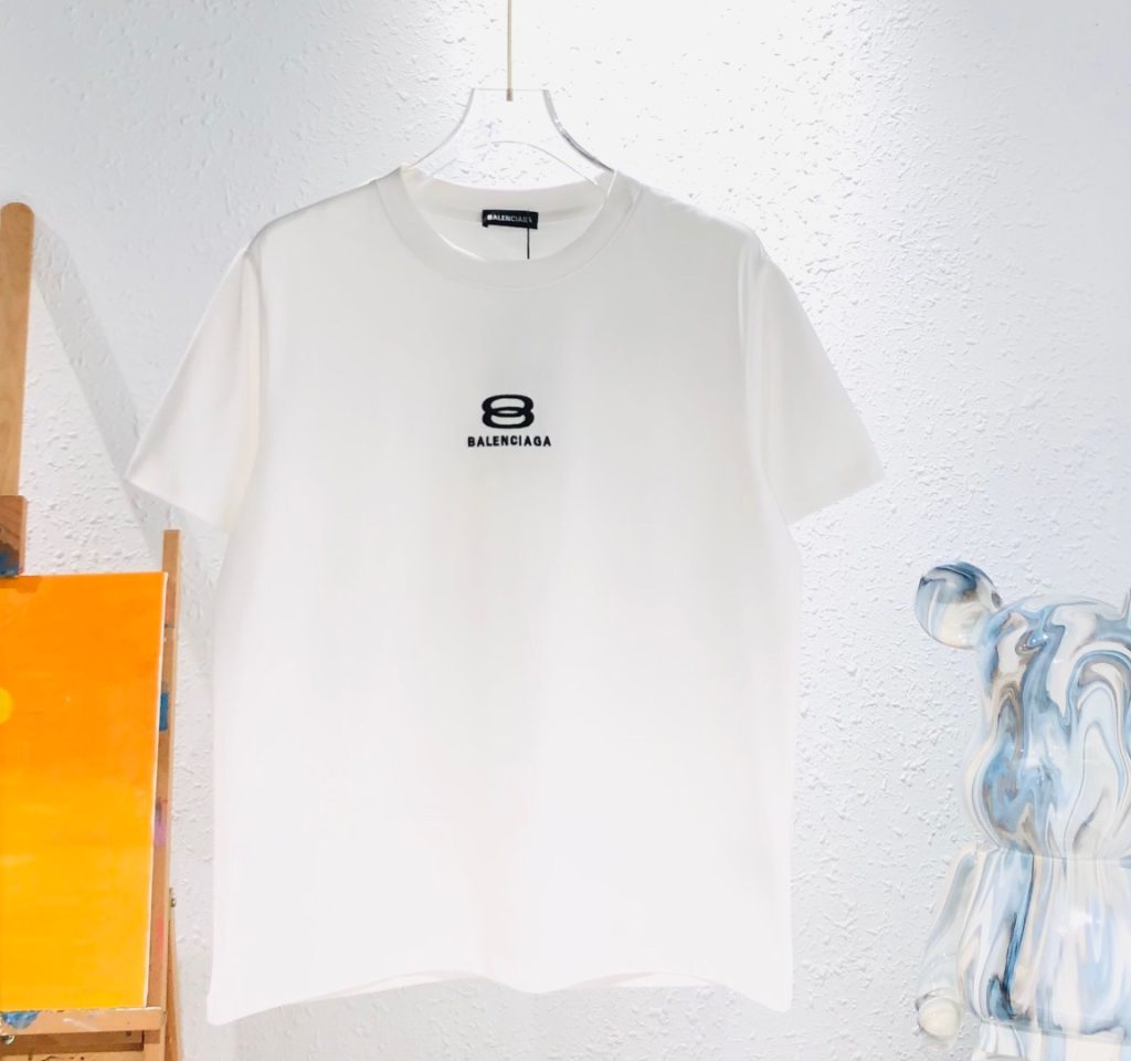 品質保証安い! バレンシアガ スーパーコピー 刺しゅうプリント半袖Tシャツ