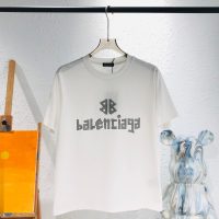 バレンシアガ スーパーコピー 驚きの破格値 2024新着 ファッション 半袖Tシャツ