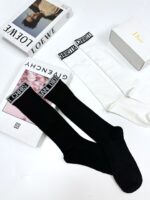 夏 新作登場 ディオール 入手困難 偽物 ファッション 中筒靴下