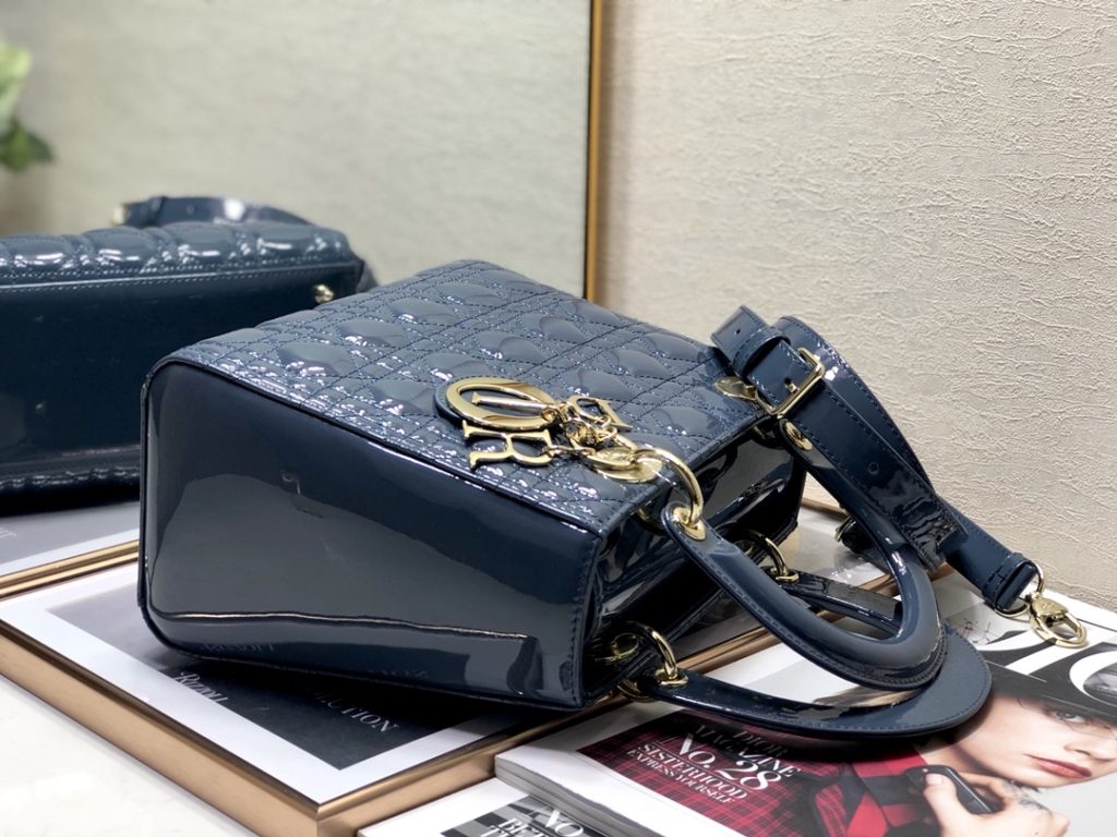     入手困難 ディオール n級品ファッション やわらか牛革トートバッグ