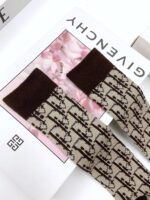 入手困難 人気の ディオール コピー 綿100%快適通気靴下5足組