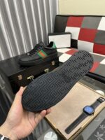 入手困難 触り心地のいい グッチ コピー 輸入牛革カジュアルスニーカー