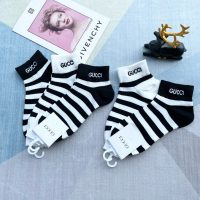 グッチ コピー 高品質純綿柔らかくて通気性が良い靴下