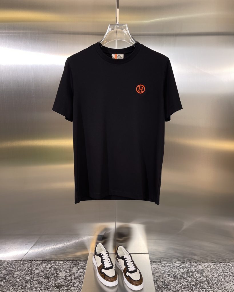 激安販売 入手困難 エルメス 偽物 ロゴプリントカジュアル半袖Tシャツ男女同タイプ