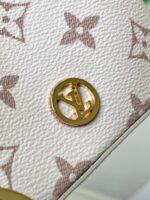 高級感に溢れ ルイヴィトン 入手困難 偽物 バッグ