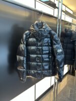 2024秋冬新作モンクレール スーパーコピー 極寒保温ダウンジャケット