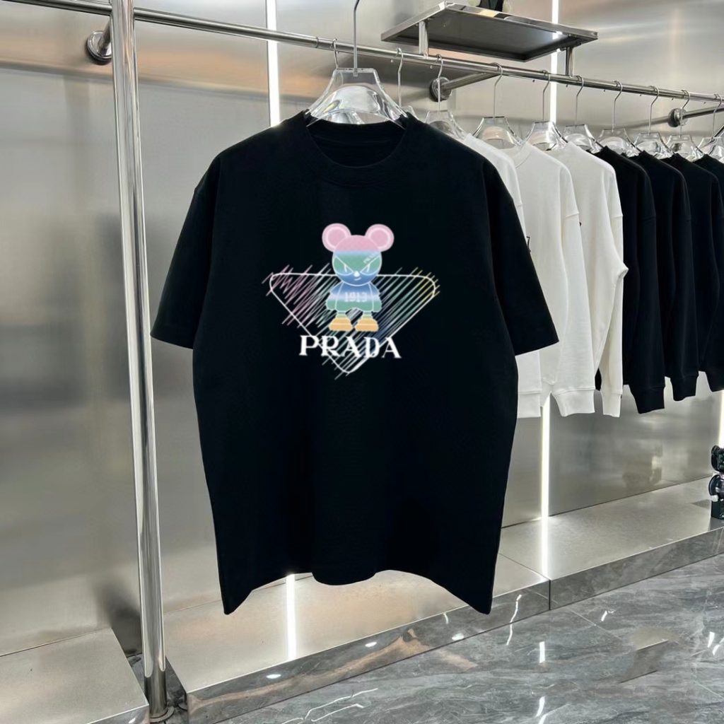 プラダ コピー 熊ちゃんロゴプリントラウンドネックカジュアルプリント半袖Tシャツ