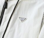 アイキャッチ プラダ 偽物 ウィンドブレーカージャケット