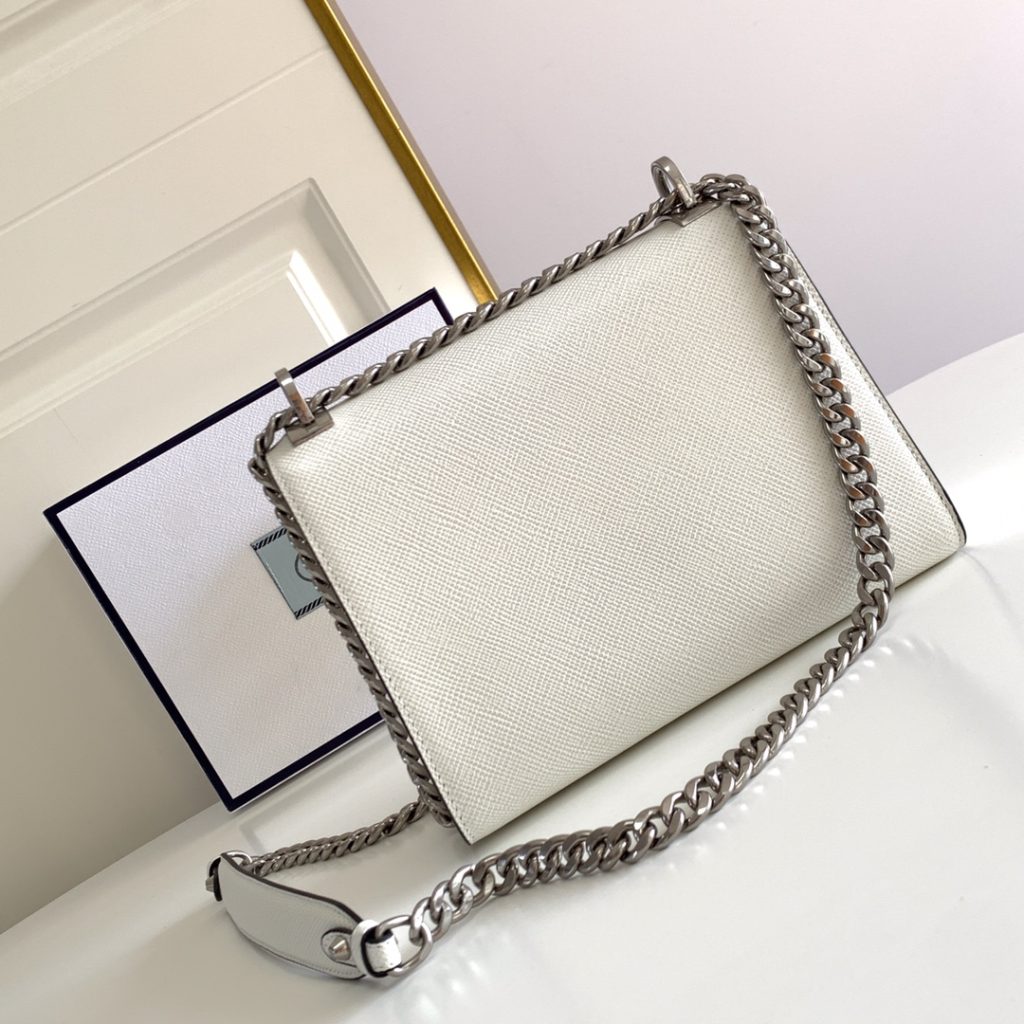 新作 入荷 格安 プラダ コピー 輸入 Saffiano レザーショルダーバッグ