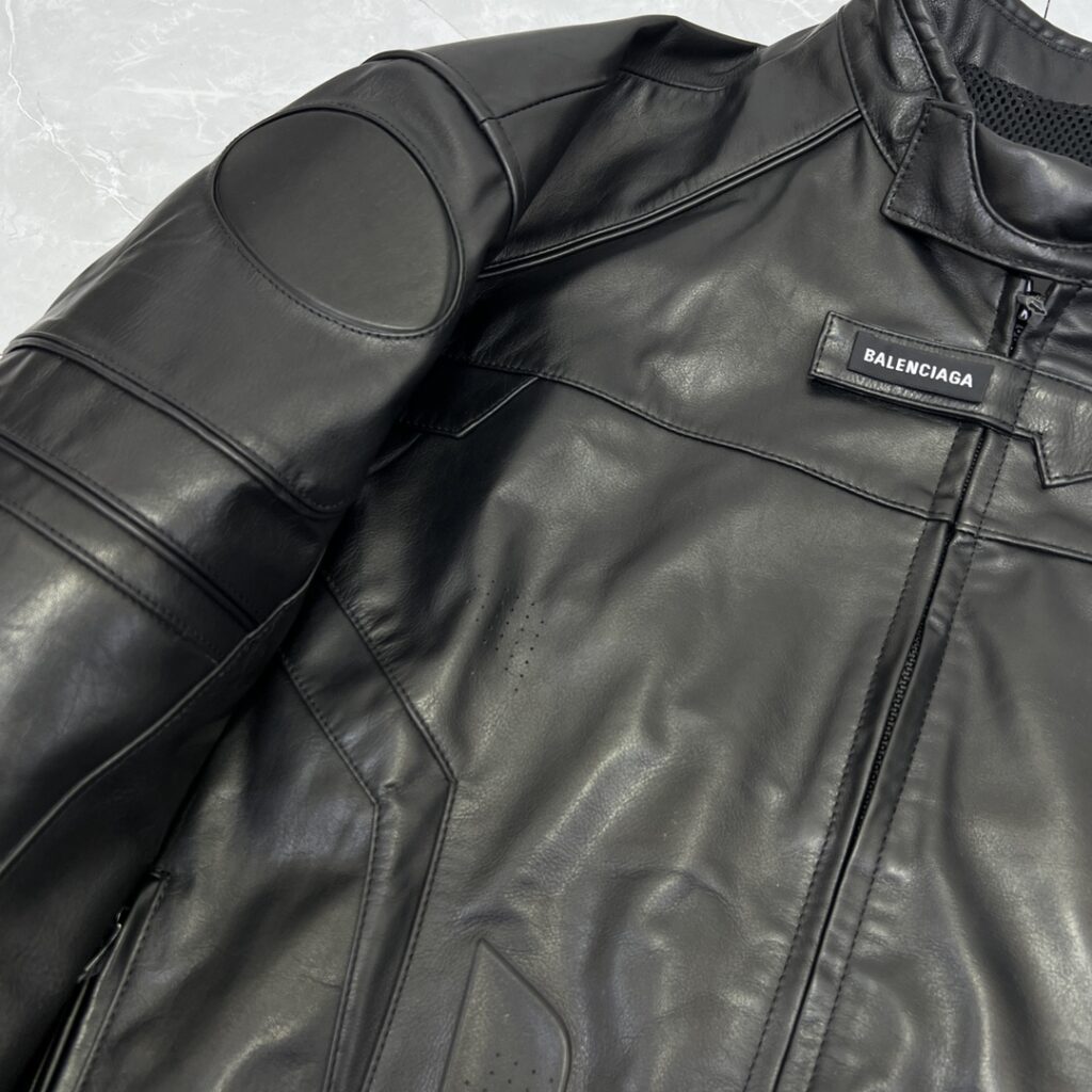 人気セール バレンシアガ 偽物 新品 レザージャケット