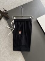 個性的 魅力的 心地よい コットン素材 バーバリー コピー アルファベットプリントカジュアルショートパンツ —