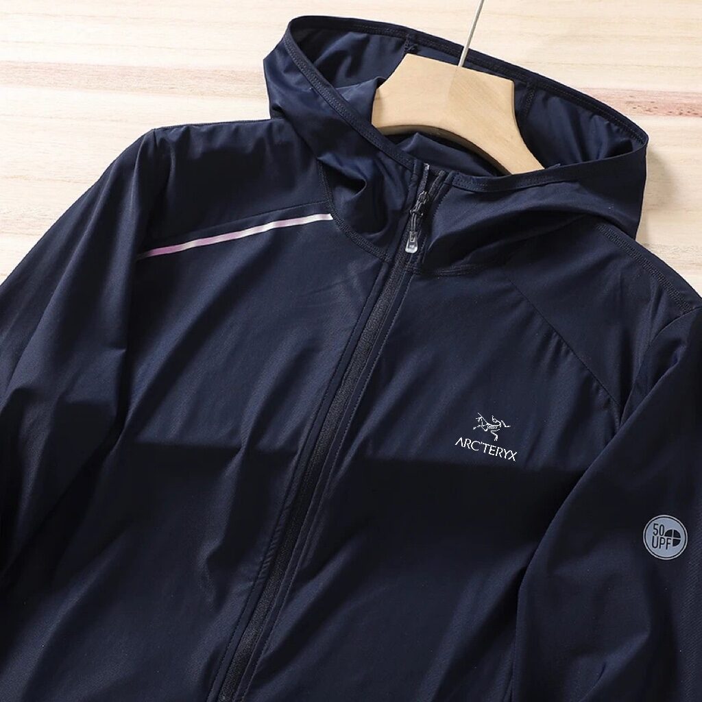 オシャレにお得100%新品 アークテリクス  コピー 軽量通気防風ラッシュガード