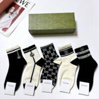 人気セール グッチ スーパーコピー 定番アルファベットlogo 抗菌吸汗靴下
