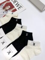 業界最高い品質 ルイヴィトン 偽物 定番無地吸汗通気性の良い靴下