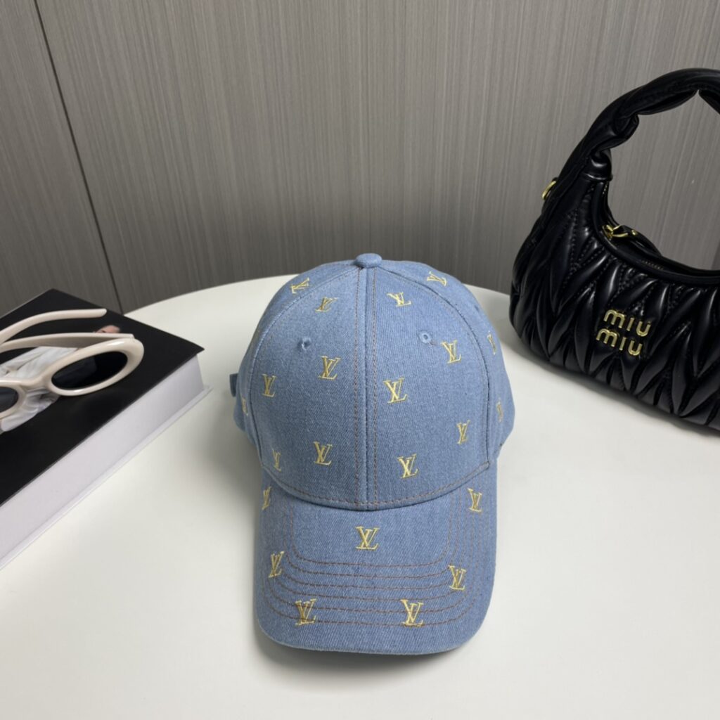最安値人気 激安通販 ルイヴィトン  コピー 刺繍アルファベット  ベースボールキャップ 
