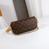 入手困難 ルイヴィトン n級品 WALLET ON CHAIN IVY ハンドグレバッグ