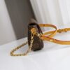 入手困難 ルイヴィトン n級品 WALLET ON CHAIN IVY ハンドグレバッグ