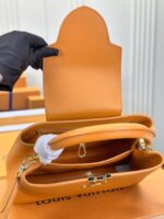 個性的 魅力的 心地よい コットン素材 ルイヴィトン スーパーコピー 優良サイト 口コミ Capucines mini ウコン のハンドバッグ